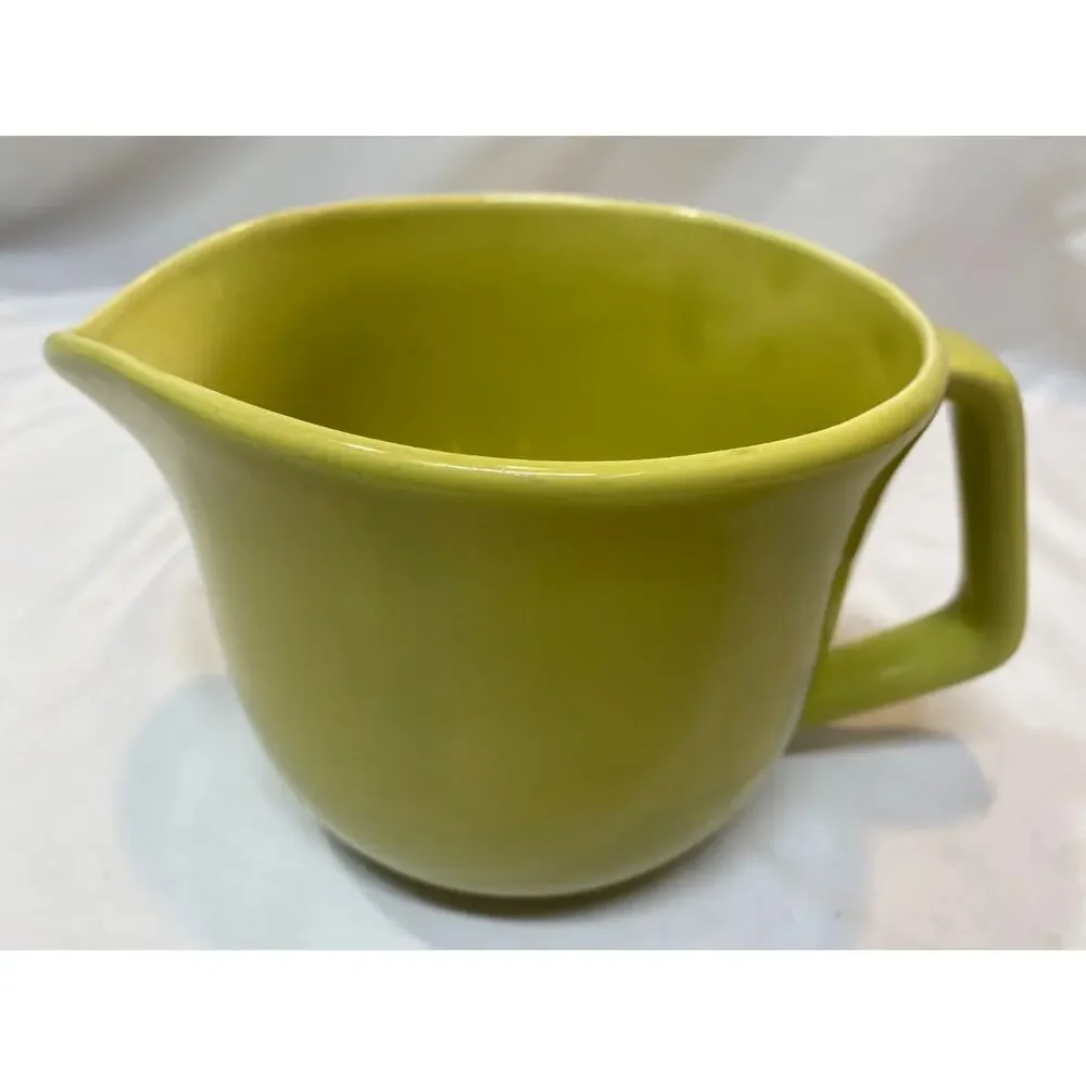 Bauer Yellow Greenish 1 Quart Pitcher Batter Bowl Tracy Irwin Style